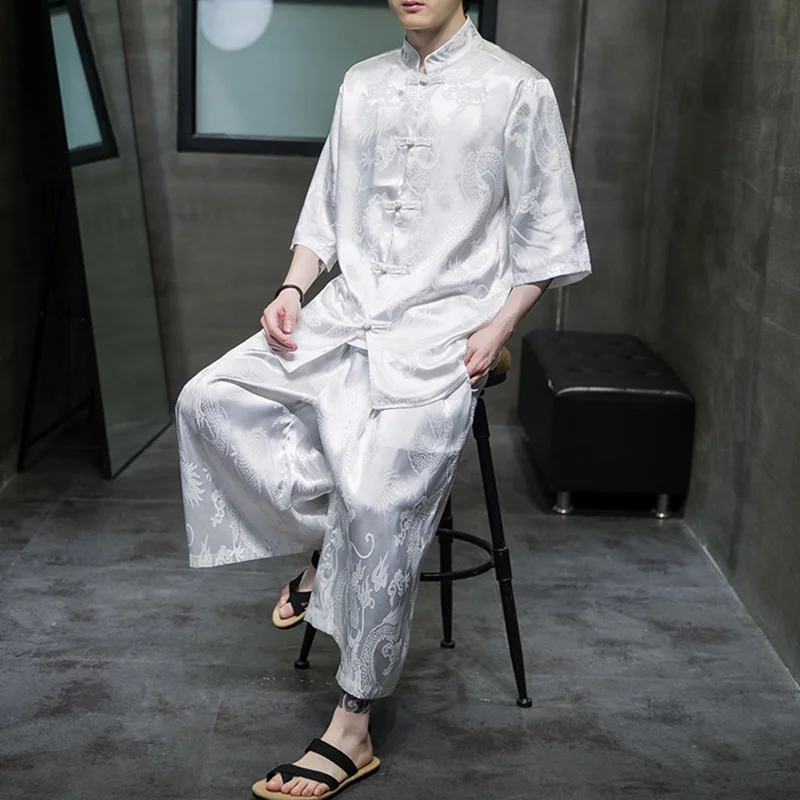 Китайское традиционное платье, тонкий Шелковый костюм из двух предметов с рисунком дракона, рубашка с коротким рукавом, кимоно, брюки, костюм для мужчин, весна-лето
Китайское традиционное платье, тонкий Шелковый костюм из двух предметов с рисунком дракона, рубашка с коротким рукавом, кимоно, брюки, костюм для мужчин, весна-лето