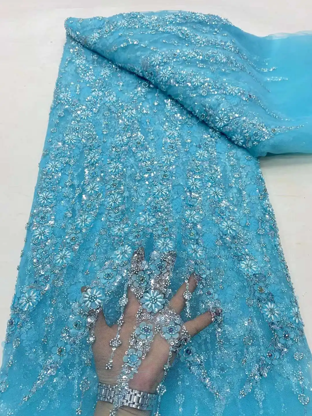 African Handmade Heavy Sequins Tulle Lace Fabric 2024 High Quality French Luxury Beaded Lace Fabric For Bridal Wedding Dress Sew
African Handmade Heavy Sequins Tulle Lace Fabric 2024 High Quality French Luxury Beaded Lace Fabric For Bridal Wedding Dress Sew