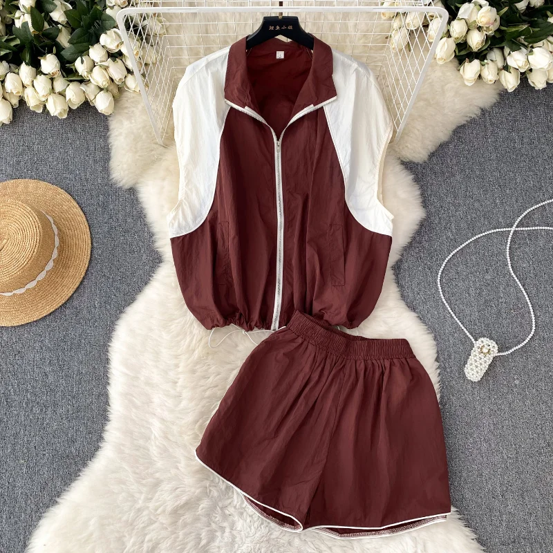 Summer New Korean Style Casual Fashion Suit Women's Loose and Thin Short-sleeved Top + All-match High Waist and Wide-leg Shorts
Summer New Korean Style Casual Fashion Suit Women's Loose and Thin Short-sleeved Top + All-match High Waist and Wide-leg Shorts