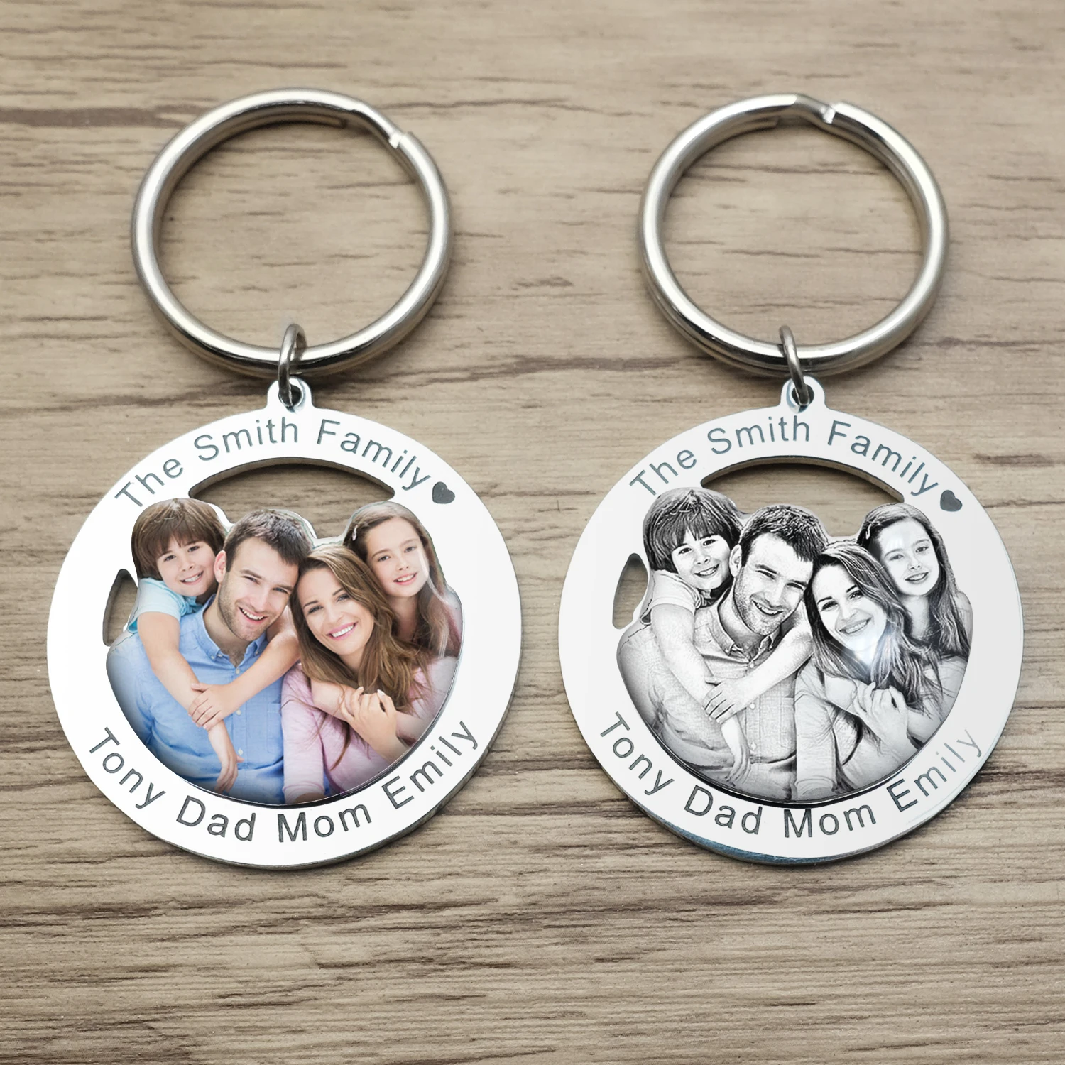 

Personalised Photo Keychain Custom Picture Keyring Family Portrait Key Chain Engraved Jewelry Gifts for Her Families Member Gift