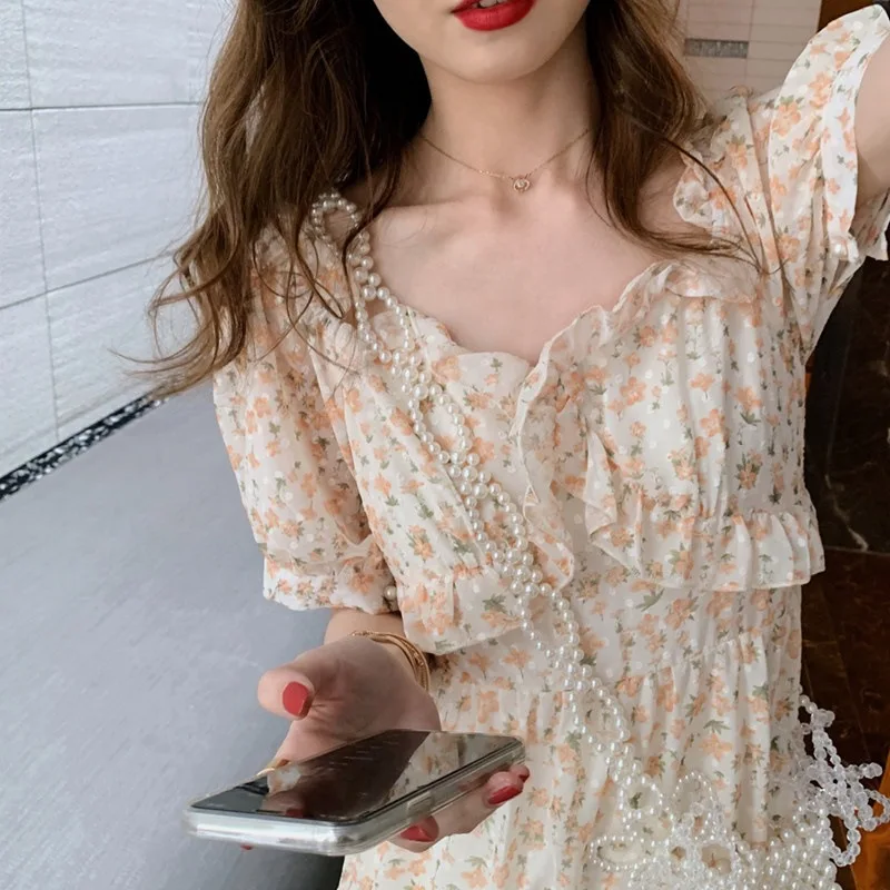 Sexy Straight Shoulder Printing Puff Sleeve Dress Summer Slim Fashion Ruffle Edge Broken Flower Dress 2023 New Women Clothin
Sexy Straight Shoulder Printing Puff Sleeve Dress Summer Slim Fashion Ruffle Edge Broken Flower Dress 2023 New Women Clothin