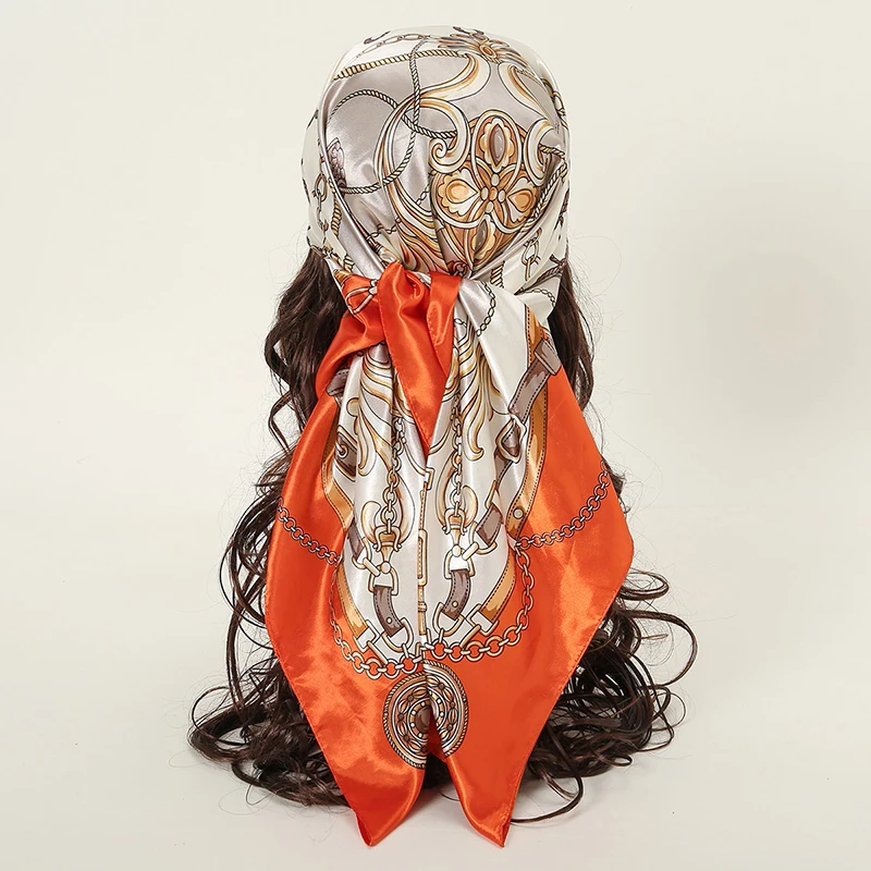 

Модный квадратный шелковый шарф, Женский атласный шейный платок на цепочке с принтом, роскошный хиджаб, шаль, повязка на голову, бандана, платок 90*90 см