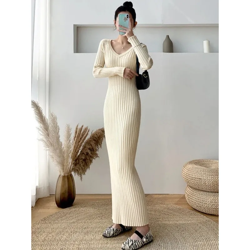 Zoki Elegant Solid Women Knitted Dress Simple Korean Slim Long Sleeve Ankle Length Dress Casual V Neck Office Ladies Chic Dress
Zoki Elegant Solid Women Knitted Dress Simple Korean Slim Long Sleeve Ankle Length Dress Casual V Neck Office Ladies Chic Dress