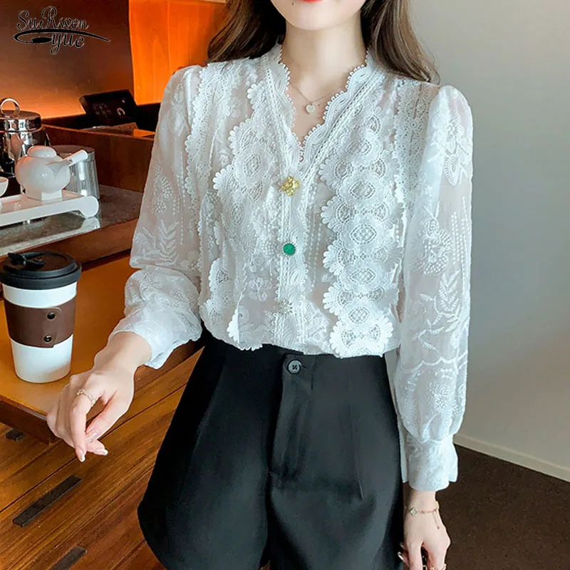 

Elegant Hollow Long Sleeve White Blouse 2022 Autumn V-neck French Vintage Lace Stitching Shirt Female Tops Buttons Blusas 23024