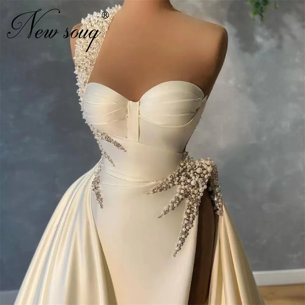 Haute Couture Split Silt Evening Celebrity Dresses Wedding Party Gowns 2022 Dubai Arabic Customized Pearls Celebrity Dress Robes
Haute Couture Split Silt Evening Celebrity Dresses Wedding Party Gowns 2022 Dubai Arabic Customized Pearls Celebrity Dress Robes