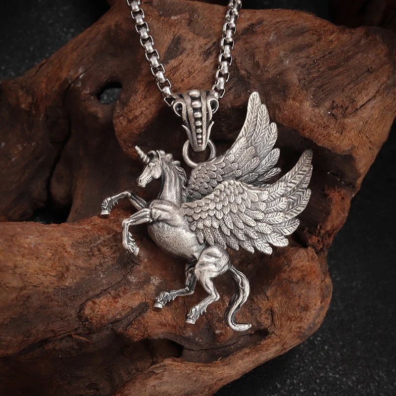 

Fashionable Pegasus Unicorn Greek Mythology Pendant Necklace for Men Women Hip Hop Jewelry