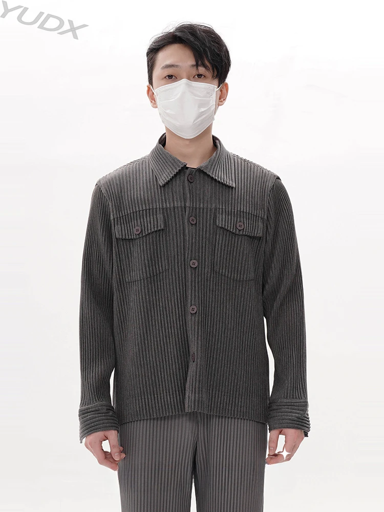YUDX Miyake Pleated Muscle Texture Zhongshan Casual Long-sleeved Spring and Autumn Season New Solid Color Shirt-style JacketMan
YUDX Miyake Pleated Muscle Texture Zhongshan Casual Long-sleeved Spring and Autumn Season New Solid Color Shirt-style JacketMan