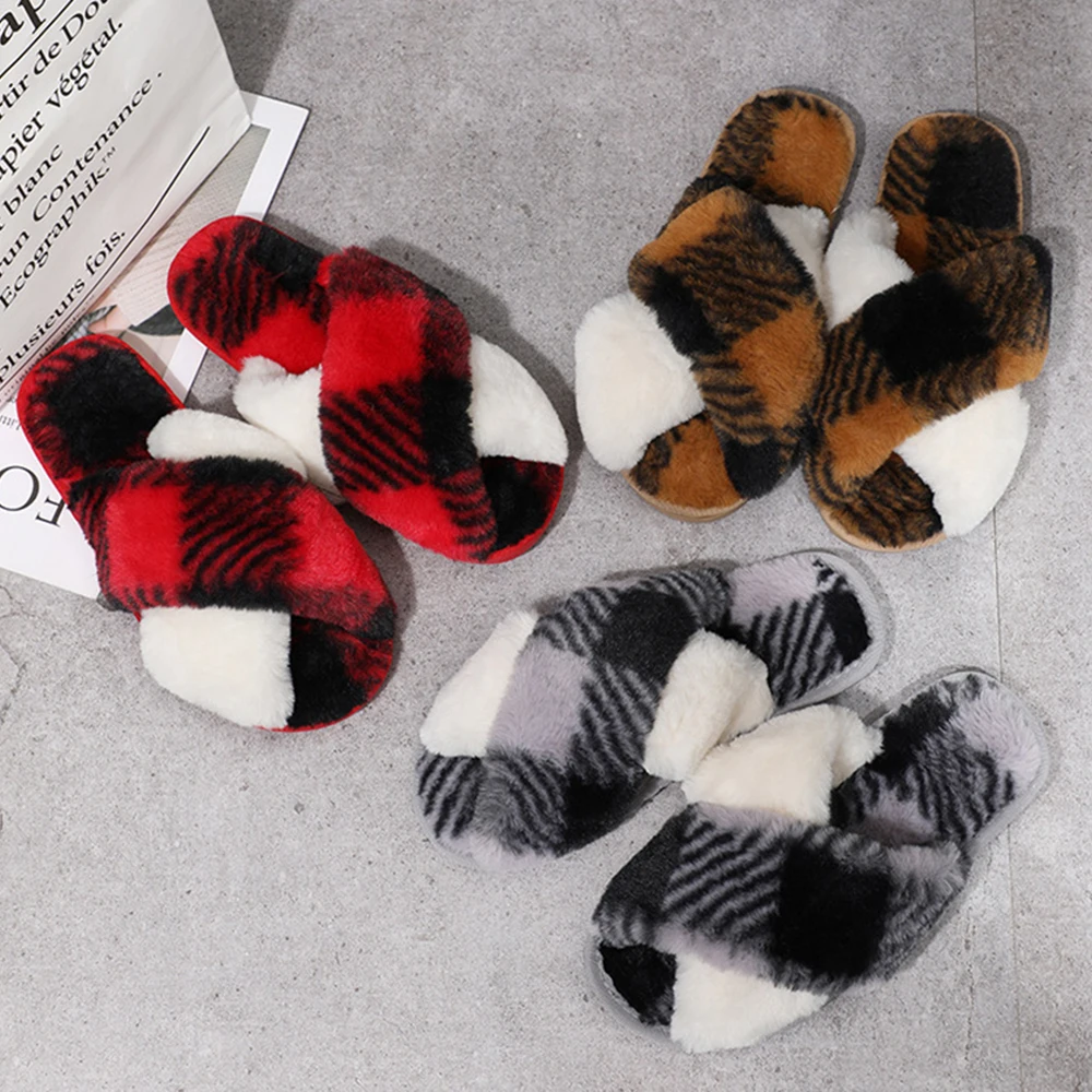 Winter Women Stripe Color matching Cotton Slippers Faux Fur Warm Flat Shoes Female Slip on Home Furry Ladies Slides Plus Size 
Winter Women Stripe Color matching Cotton Slippers Faux Fur Warm Flat Shoes Female Slip on Home Furry Ladies Slides Plus Size