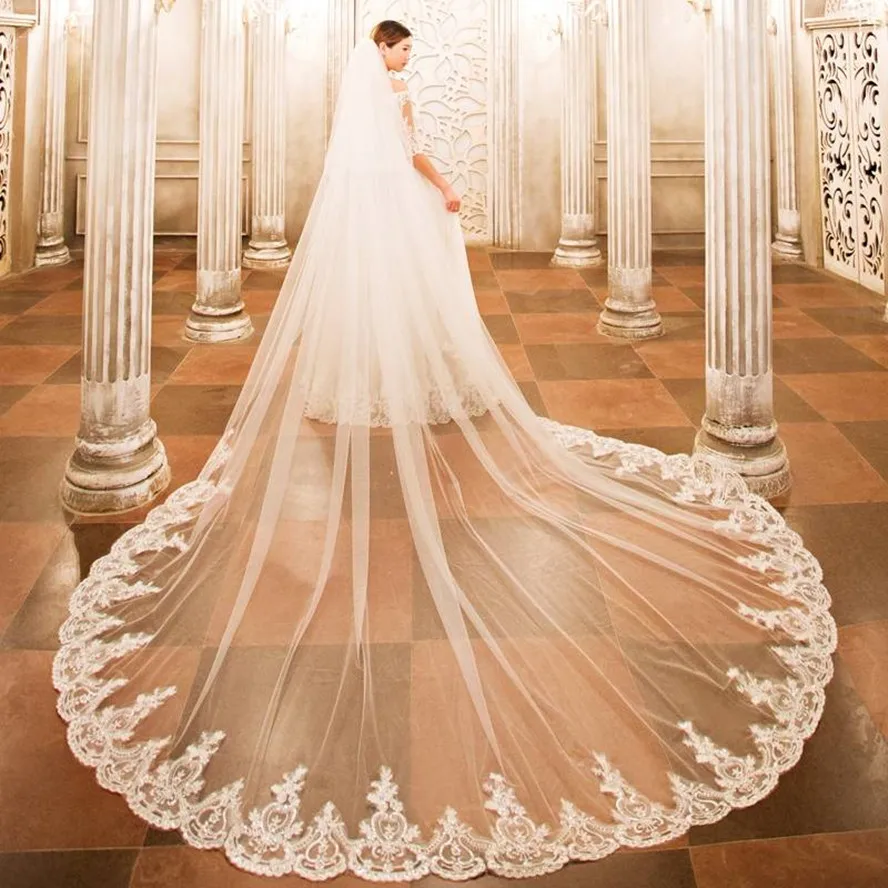 Cathedral Wedding Veils Long Lace Edge Bridal Veil one layer with Comb Wedding Accessories Bride Mantilla Wedding Veil
Cathedral Wedding Veils Long Lace Edge Bridal Veil one layer with Comb Wedding Accessories Bride Mantilla Wedding Veil