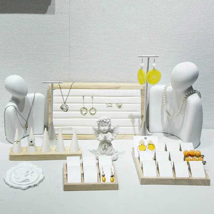 Кожаный карман qiu dong han fasten 】 【 ожерелье модель твердых деревянных рам серьги Фотография реквизит
Кожаный карман qiu dong han fasten 】 【 ожерелье модель твердых деревянных рам серьги Фотография реквизит