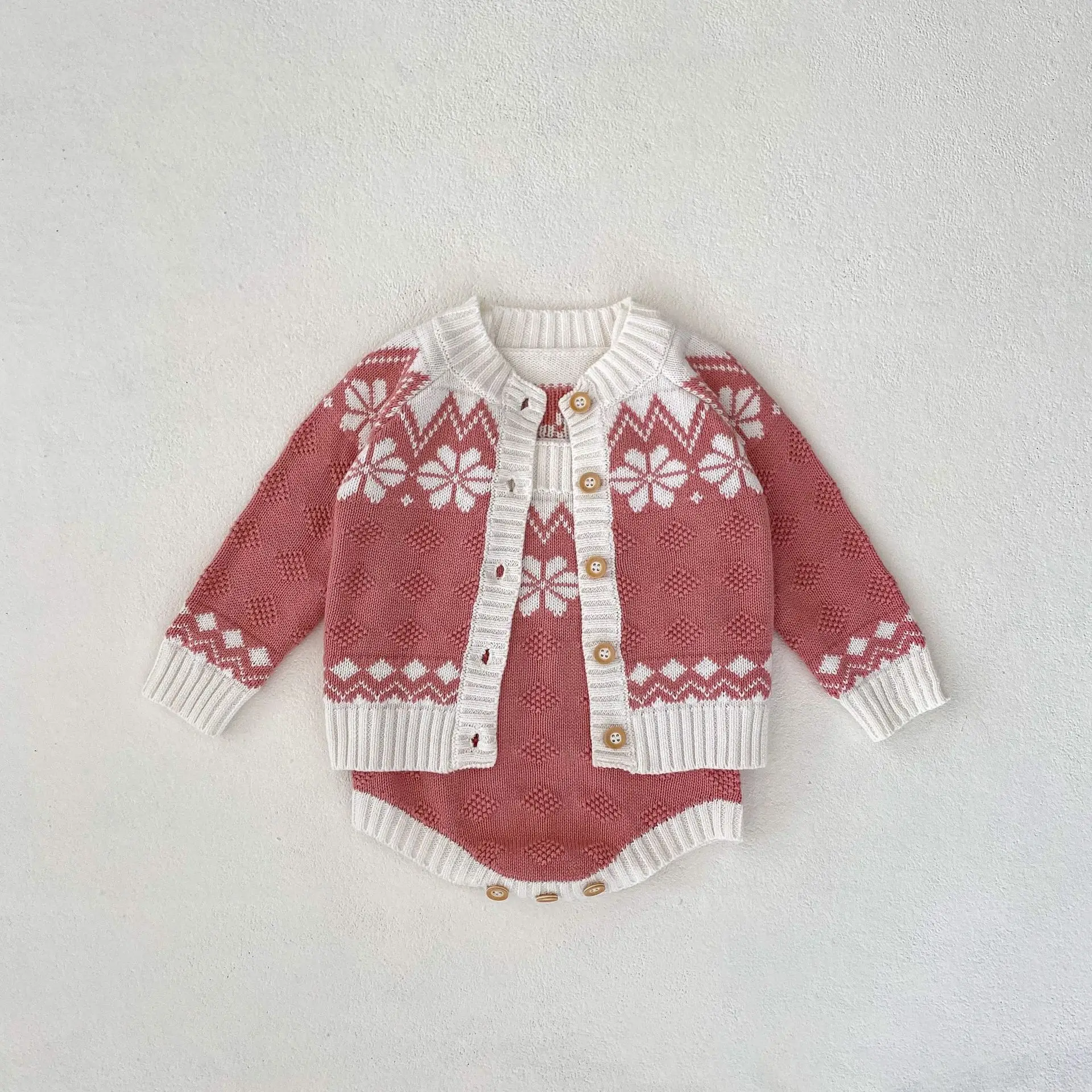 Autumn Winter Baby Girls Boys Snow Diamond Plaid Knitted Sweater Cardigan Coat Or Newborn Suspender Bodysuit Two Piece Set
Autumn Winter Baby Girls Boys Snow Diamond Plaid Knitted Sweater Cardigan Coat Or Newborn Suspender Bodysuit Two Piece Set