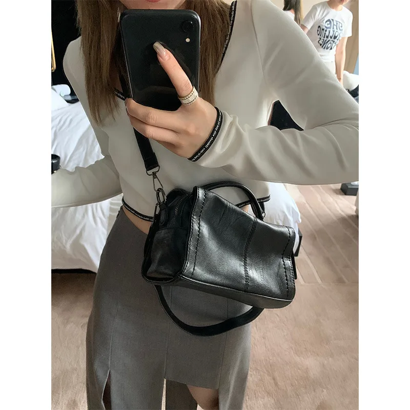 Casual Soft PU Crossbody Bags for Women 2023 Designer Square Handbags Brands Women's Shoulder Bag Square Tote Clutch Purses Chic
Casual Soft PU Crossbody Bags for Women 2023 Designer Square Handbags Brands Women's Shoulder Bag Square Tote Clutch Purses Chic