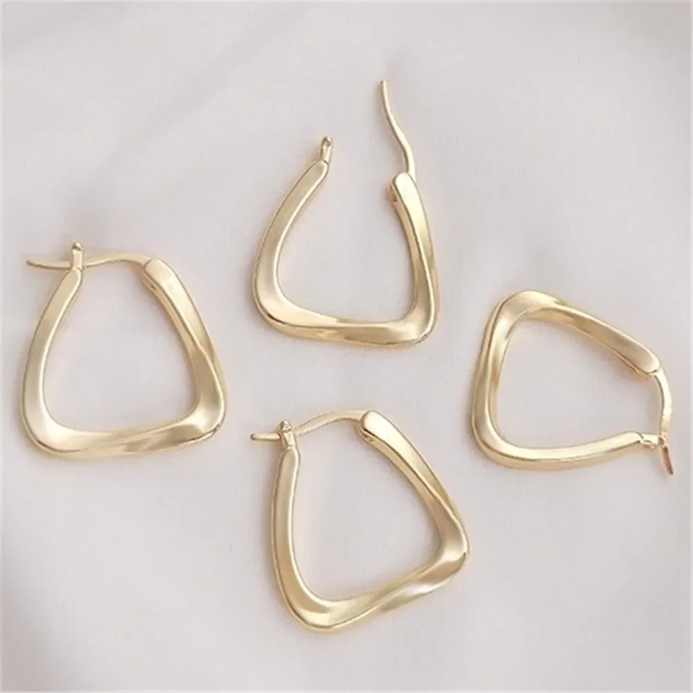 

14K Gold-filled Geometric Twisted Metal Triangle Earrings Women's Light Luxury Earrings Niche Earrings High-end Earrings E228