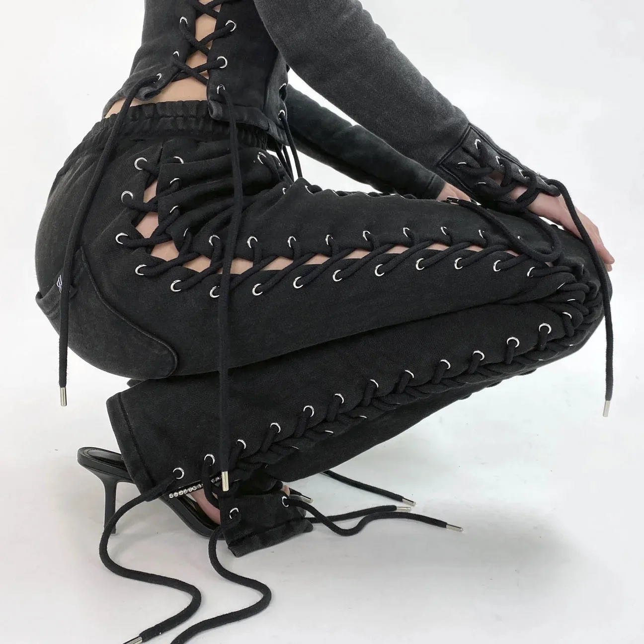 New Style Wei Pants Personalized Sexy Casual Pants Chicken Eye Strap Hollowed Out Spicy Girl Pants
New Style Wei Pants Personalized Sexy Casual Pants Chicken Eye Strap Hollowed Out Spicy Girl Pants
