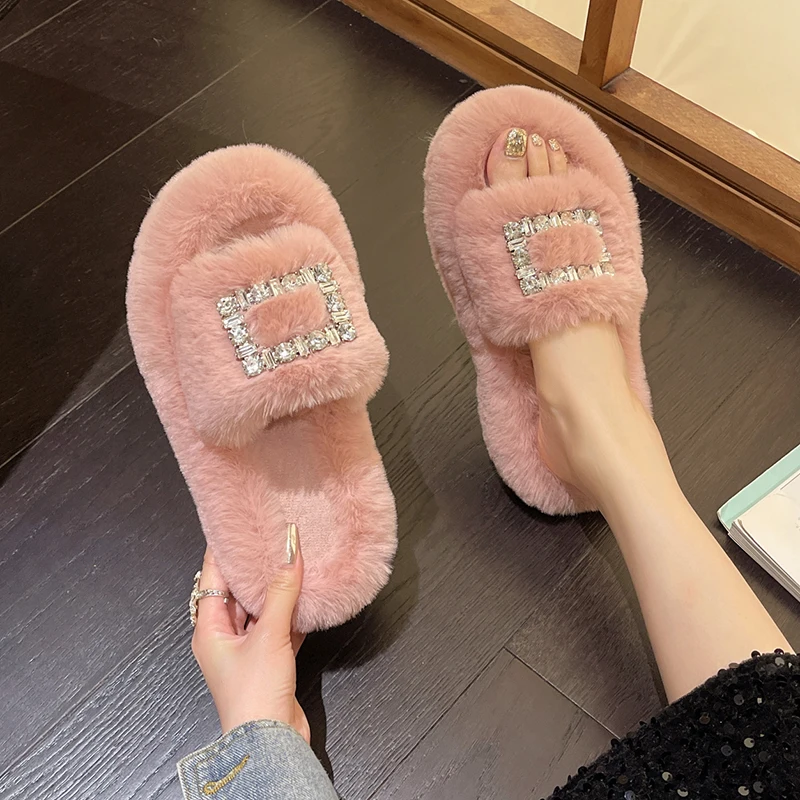 Женские туфли, плюшевые тапочки для взрослых, средние шлепанцы на платформе, женские модные лоферы из флока, 2023 меховые массажные туфли на плоской подошве с блестками
Женские туфли, плюшевые тапочки для взрослых, средние шлепанцы на платформе, женские модные лоферы из флока, 2023 меховые массажные туфли на плоской подошве с блестками