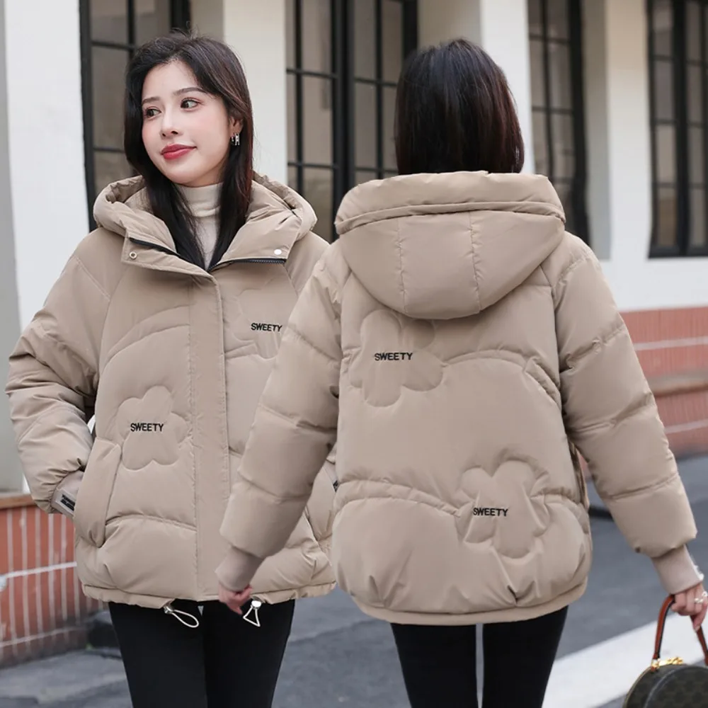 New Westernized Large Size Short Cotton Coat Embroidered Women's Cotton Coat Trendy Winter Coat
New Westernized Large Size Short Cotton Coat Embroidered Women's Cotton Coat Trendy Winter Coat