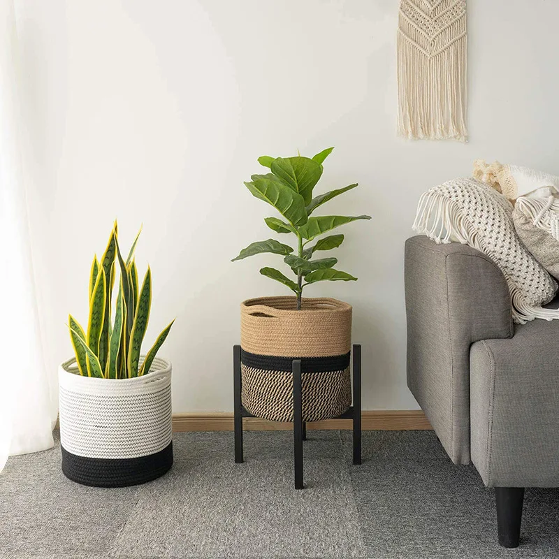 Hand-woven Storage Basket Cotton Rope Art Storage Bucket Simple Desktop Simple Container Home Decoration
Hand-woven Storage Basket Cotton Rope Art Storage Bucket Simple Desktop Simple Container Home Decoration