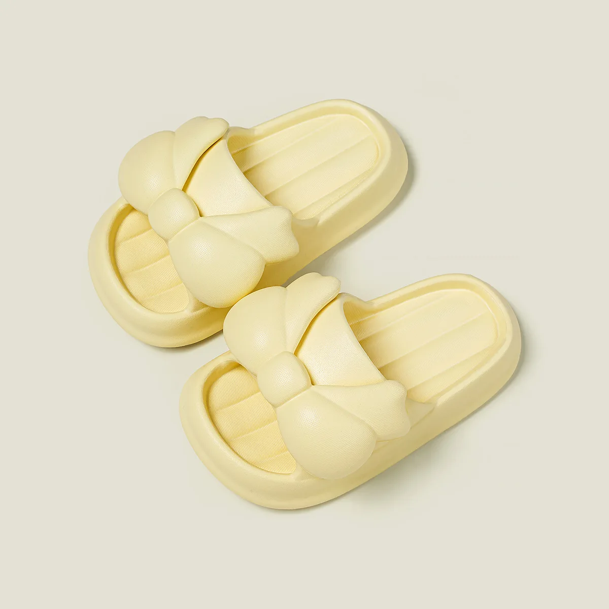 2023 new Girl Princess Bow Slippers Children Bathroom Anti-skid Soft Soled Baby Sandals Kids House Home Shoes
2023 new Girl Princess Bow Slippers Children Bathroom Anti-skid Soft Soled Baby Sandals Kids House Home Shoes