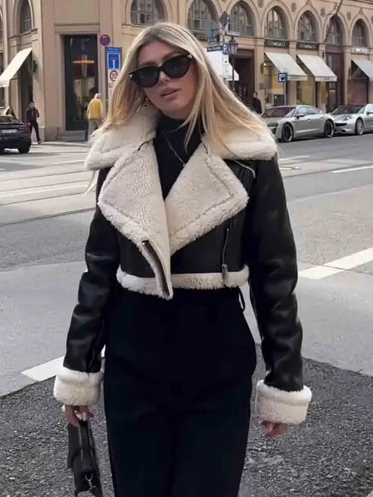 Women's 2023 Fashion Thickened Warm Short Jacket Leather Coat Long Sleeve Zipper Women's Jacket Fashionable Tops
Women's 2023 Fashion Thickened Warm Short Jacket Leather Coat Long Sleeve Zipper Women's Jacket Fashionable Tops