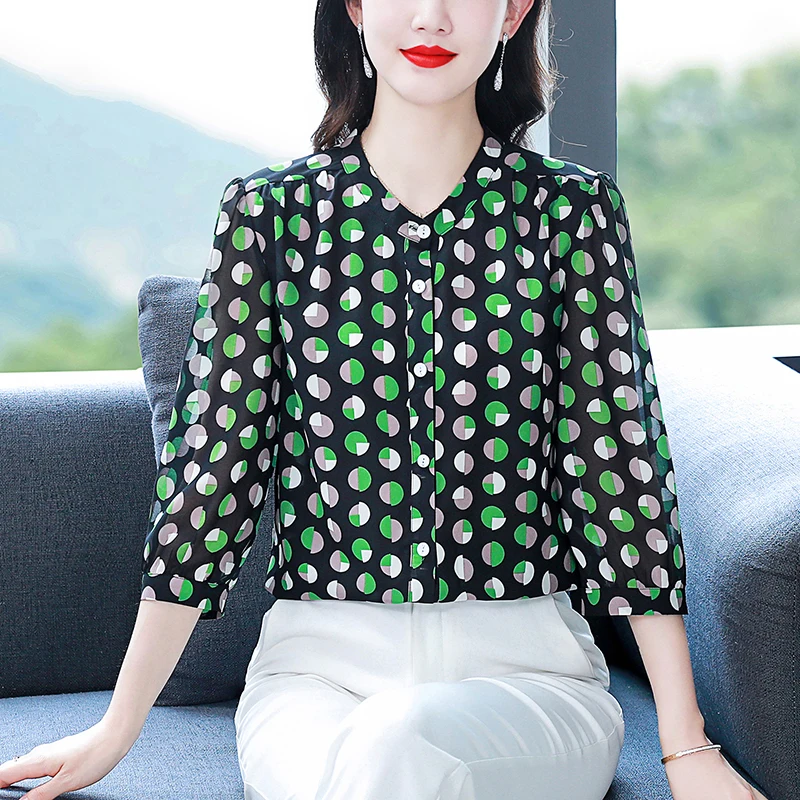 2023 Spring Summer Printed Shirt New Fashion Single-breasted Office lady Blouse 3/4 Sleeve Women Chiffon Top
2023 Spring Summer Printed Shirt New Fashion Single-breasted Office lady Blouse 3/4 Sleeve Women Chiffon Top