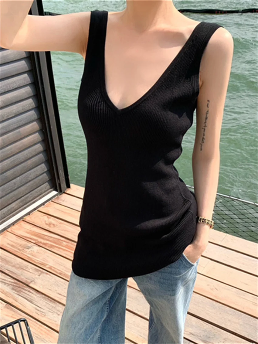 Женское свободное трикотажное платье-жилет Alien Kitty, однотонное Повседневное трикотажное платье с V-образным вырезом для отпуска, лето 2024
Женское свободное трикотажное платье-жилет Alien Kitty, однотонное Повседневное трикотажное платье с V-образным вырезом для отпуска, лето 2024