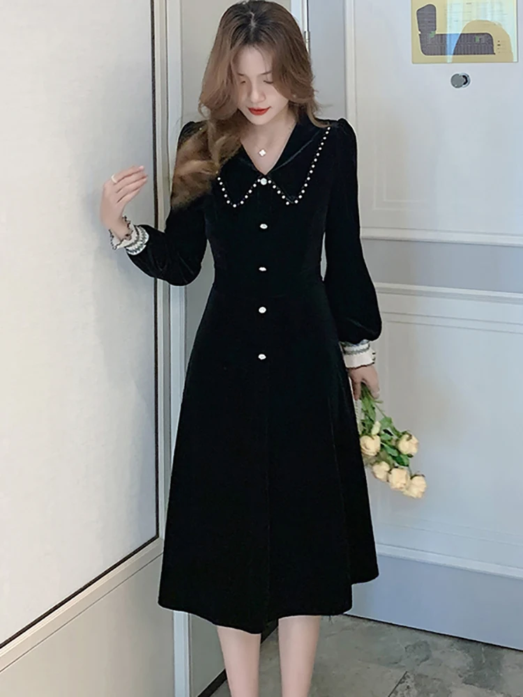 2023 Korean Elegant Bodycon Party Vestidos Autumn Winter Black Velvet Thick Warm Midi Dress Women Chic Beading Doll Collar Dress
2023 Korean Elegant Bodycon Party Vestidos Autumn Winter Black Velvet Thick Warm Midi Dress Women Chic Beading Doll Collar Dress