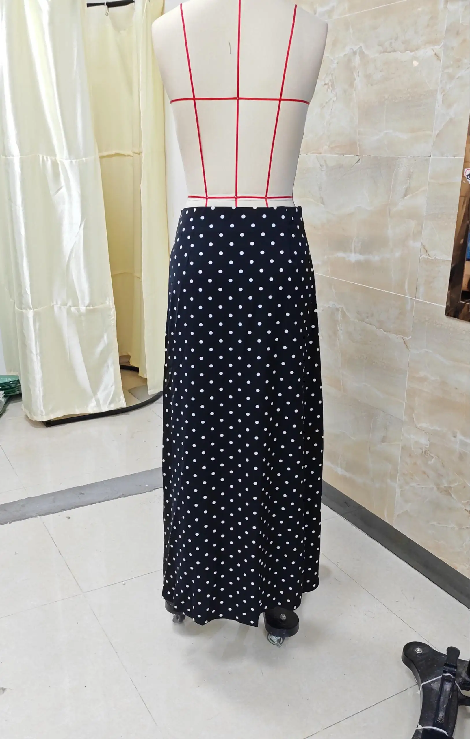 Womens Y2k Polka Dot Print Satin Long Skirts A Line Swing Bohemian Maxi Skirt Vintage Side Zip Flowy Skirt Streetwear 9
