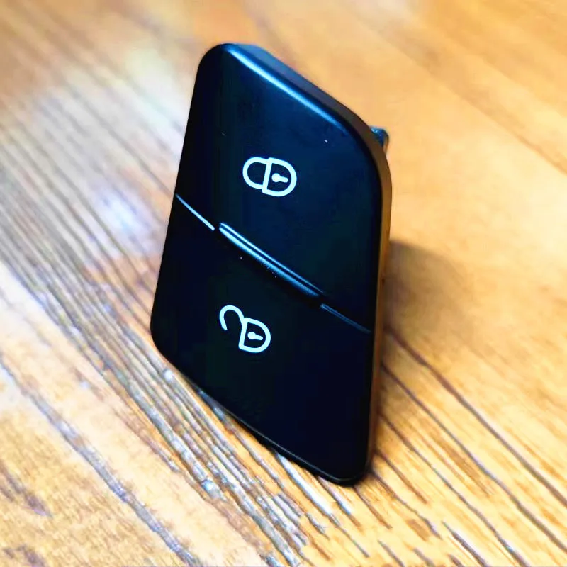 Центральный переключатель дверного замка, подходит для Volkswagen 07-11, старый Magotan Passat, вариант, открытие и закрытие замка 
Центральный переключатель дверного замка, подходит для Volkswagen 07-11, старый Magotan Passat, вариант, открытие и закрытие замка