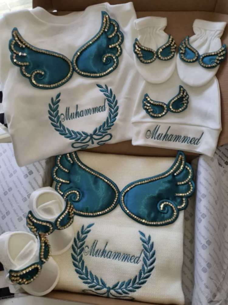

Dollbling Hospital Exit 5pcs Embroidery Name Newborn Angle Wings Romper Blanket Nursery Bedding Swaddle Handmade Infant Outfit