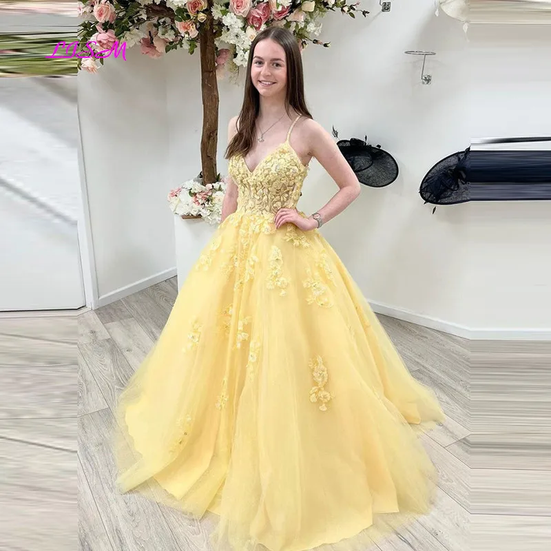 Yellow Tulle A-Line Lace Long Prom Dress Sweetheart Straps Appliques Evening Dresses Sweet Sleeveless Party Gowns
Yellow Tulle A-Line Lace Long Prom Dress Sweetheart Straps Appliques Evening Dresses Sweet Sleeveless Party Gowns