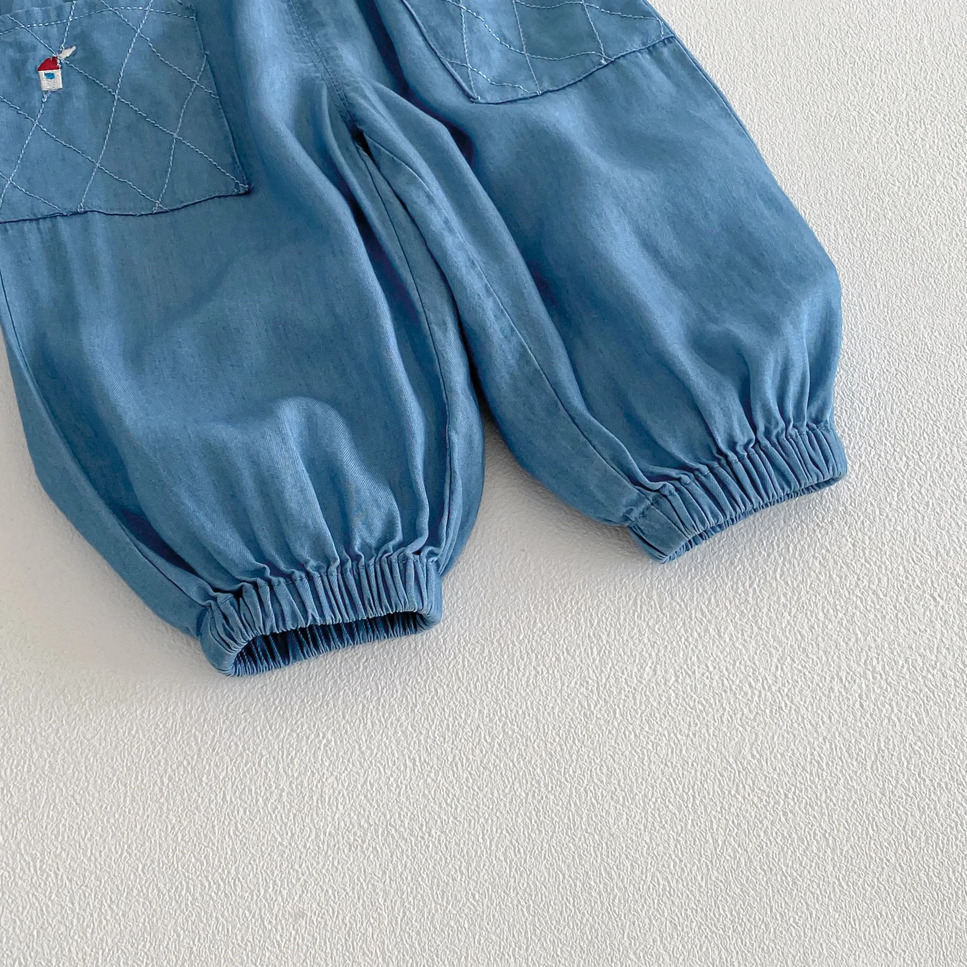 جينز أطفال مطرز برسومات كرتونية لفصلي الربيع والخريف، بنطلون كاجوال للأولاد والبنات، ليجنز طويل عصري بخصر مطاطي جينز أطفال مطرز برسومات كرتونية لفصلي الربيع والخريف، بنطلون كاجوال للأولاد والبنات، ليجنز طويل عصري بخصر مطاطي