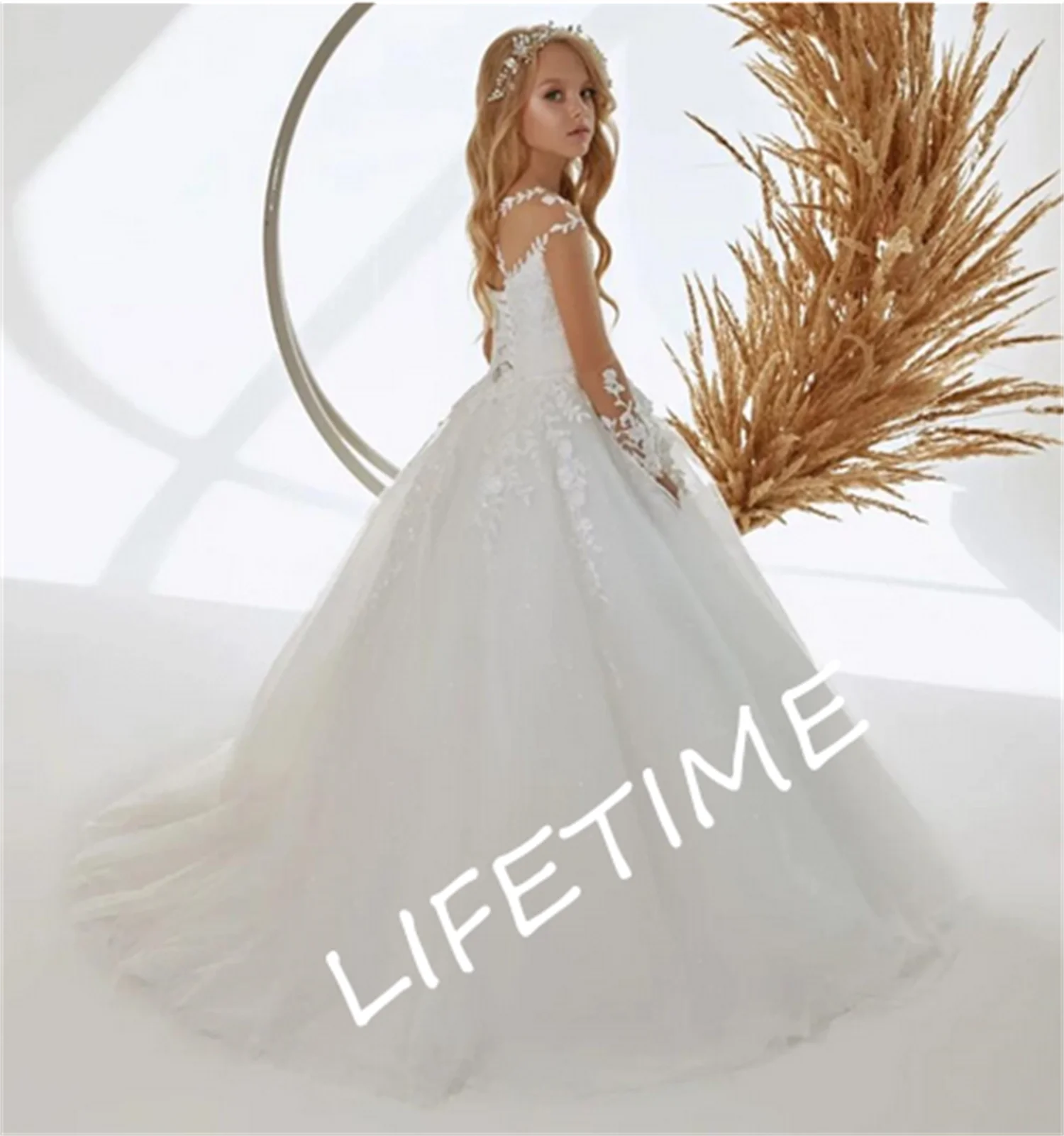 Elegant A-Line Flower Girls Dresses for Weddings Lace Tulle Corset Back Children Kids Prom Dresses First Communion Gowns
Elegant A-Line Flower Girls Dresses for Weddings Lace Tulle Corset Back Children Kids Prom Dresses First Communion Gowns