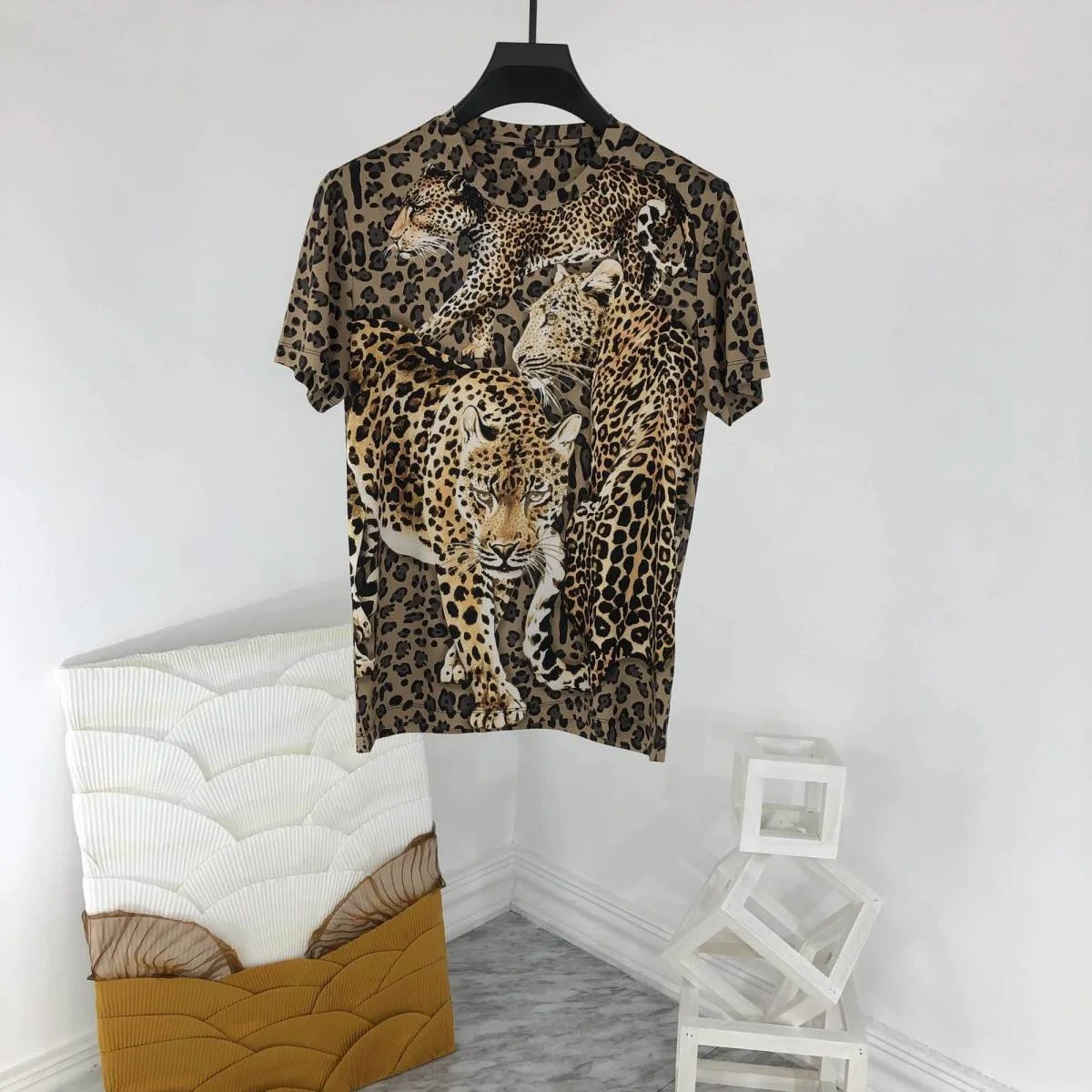Fashion zc9299 Men's Tops & Tees 2022 Runway Luxury European Design Print party style T-Shirts Men's Clothing
Fashion zc9299 Men's Tops & Tees 2022 Runway Luxury European Design Print party style T-Shirts Men's Clothing