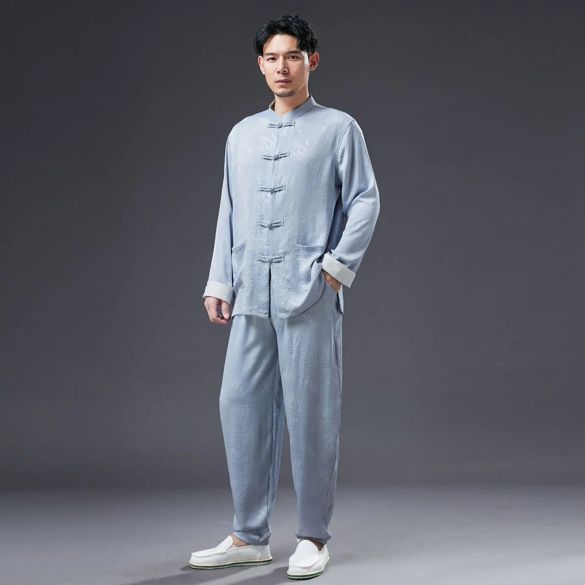 2022 New Chinese Tang Suit Men Casual Long Sleeve 2 Piece Sets Traditional Chinese Style Wushu Kung Fu Outfit Tai Chi Uniform
2022 New Chinese Tang Suit Men Casual Long Sleeve 2 Piece Sets Traditional Chinese Style Wushu Kung Fu Outfit Tai Chi Uniform