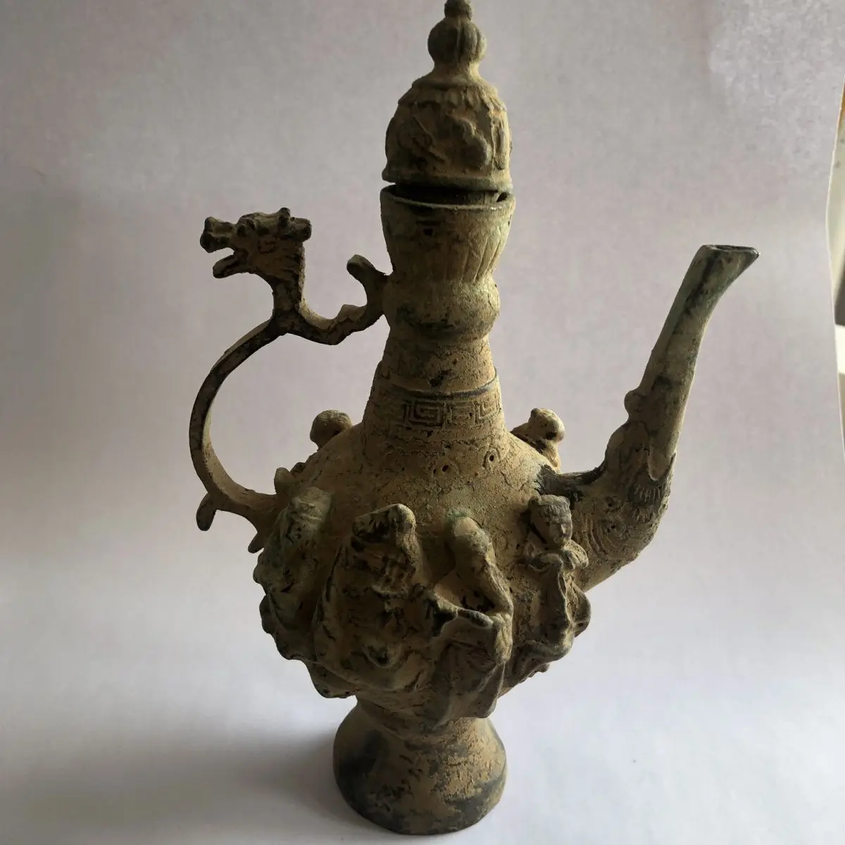 

Коллекция разнообразных бронзовых изделий под старину, сделано в году Xuande династии Мин, из чистой меди, Восьми Бессмертных винных Горшков