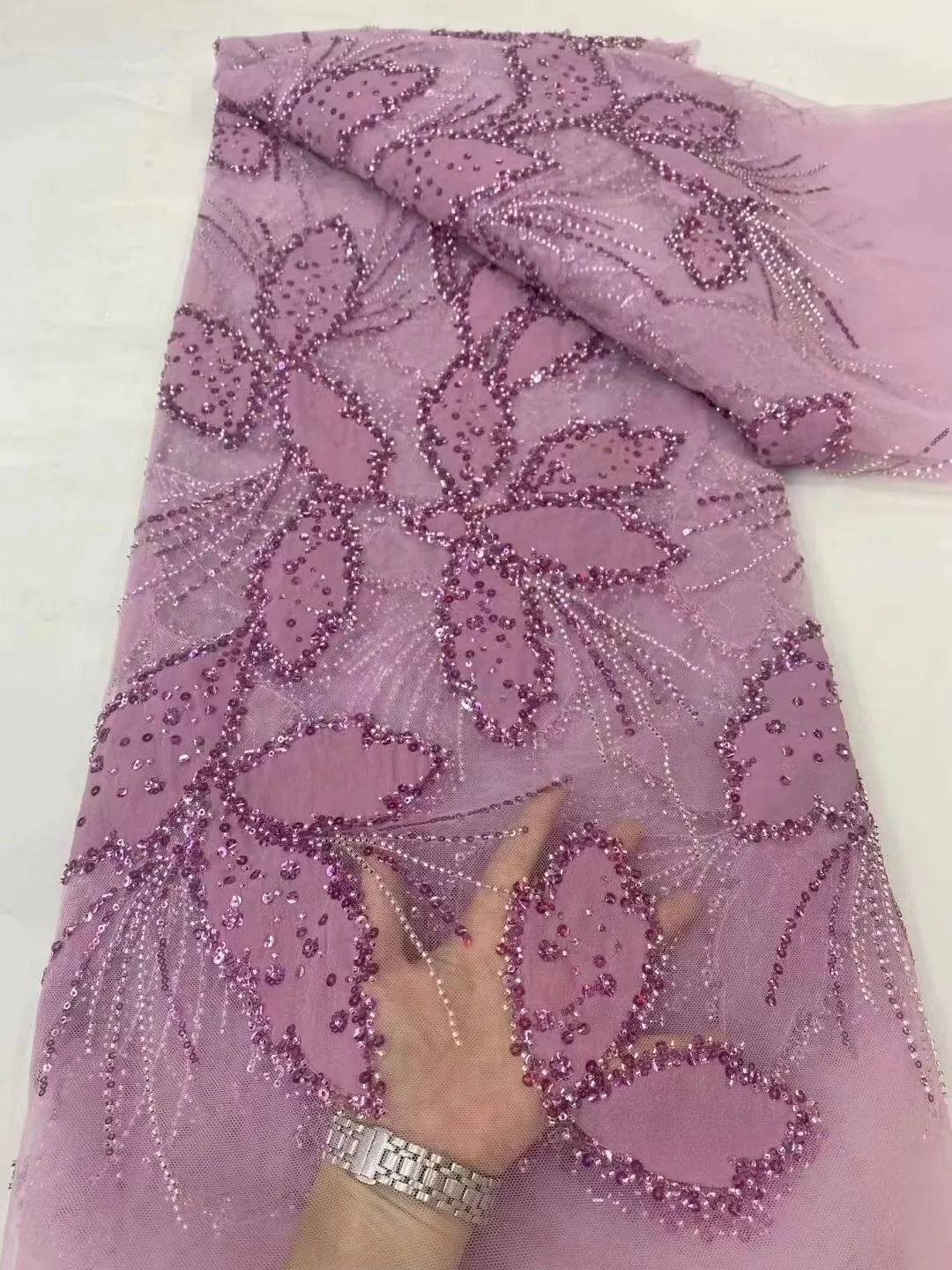 2024 Fashion French Embroidery Beaded Lace Fabric African Nigerian With Sequins Lace Fabric For Wedding Dress
2024 Fashion French Embroidery Beaded Lace Fabric African Nigerian With Sequins Lace Fabric For Wedding Dress