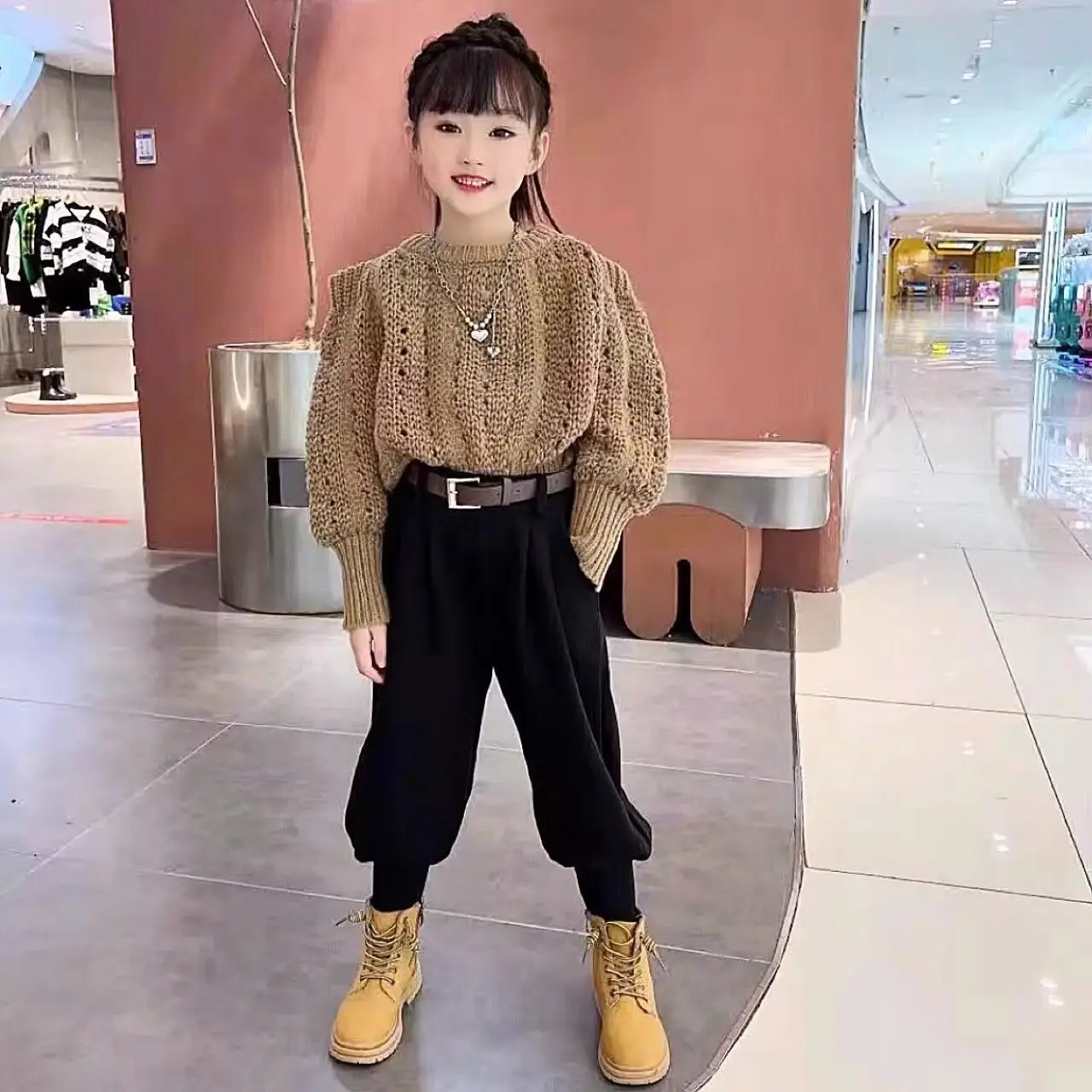 Girls Spring Autumn Suit 2024 New Comfortable Childrens Double Comfortable Casual Pants Trend Fashion Two-piece Set
Girls Spring Autumn Suit 2024 New Comfortable Childrens Double Comfortable Casual Pants Trend Fashion Two-piece Set