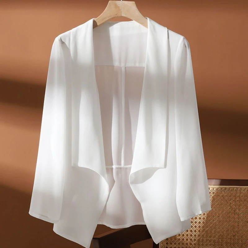 

2023 New Spring Summer Short Sun Protection Cardigan Shawl Halter Outside Slim Simple Commuting Chiffon Thin Small Coat Women