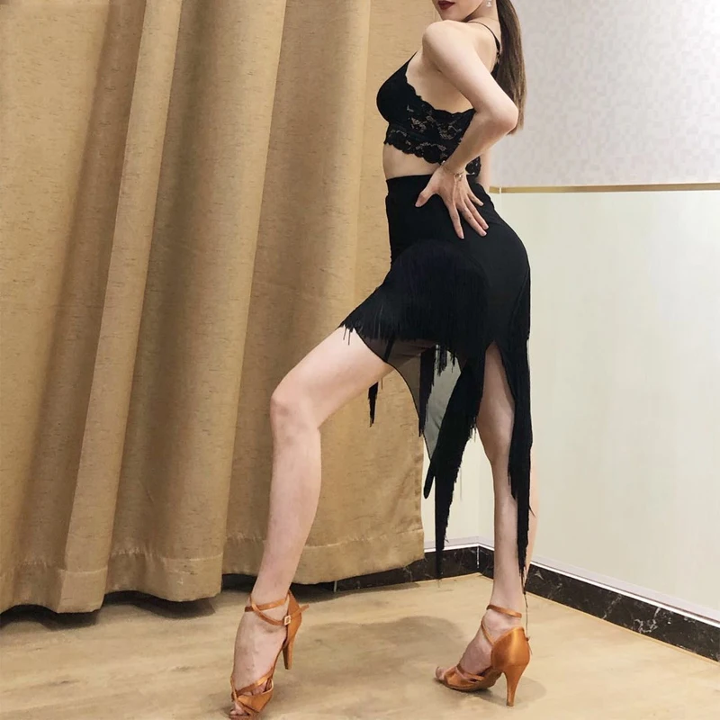 Latin Dance Skirt Women Irregular Fringe Black Skirt Cha Cha Rumba Samba Performance Clothes Salsa Dance Skirt Adult DNV17306
Latin Dance Skirt Women Irregular Fringe Black Skirt Cha Cha Rumba Samba Performance Clothes Salsa Dance Skirt Adult DNV17306