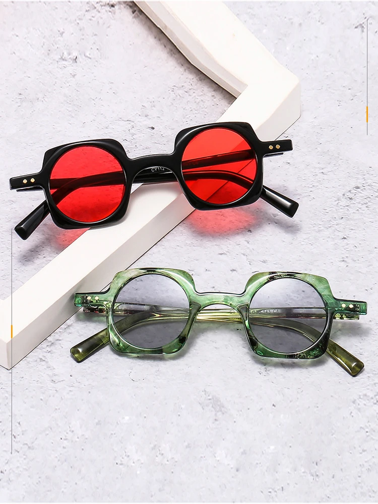 Fashion Retro Small Square Sunglasses Women Clear Round Ocean Lens Eyewear Men Punk Rivets Sun Glasses Shades
Fashion Retro Small Square Sunglasses Women Clear Round Ocean Lens Eyewear Men Punk Rivets Sun Glasses Shades