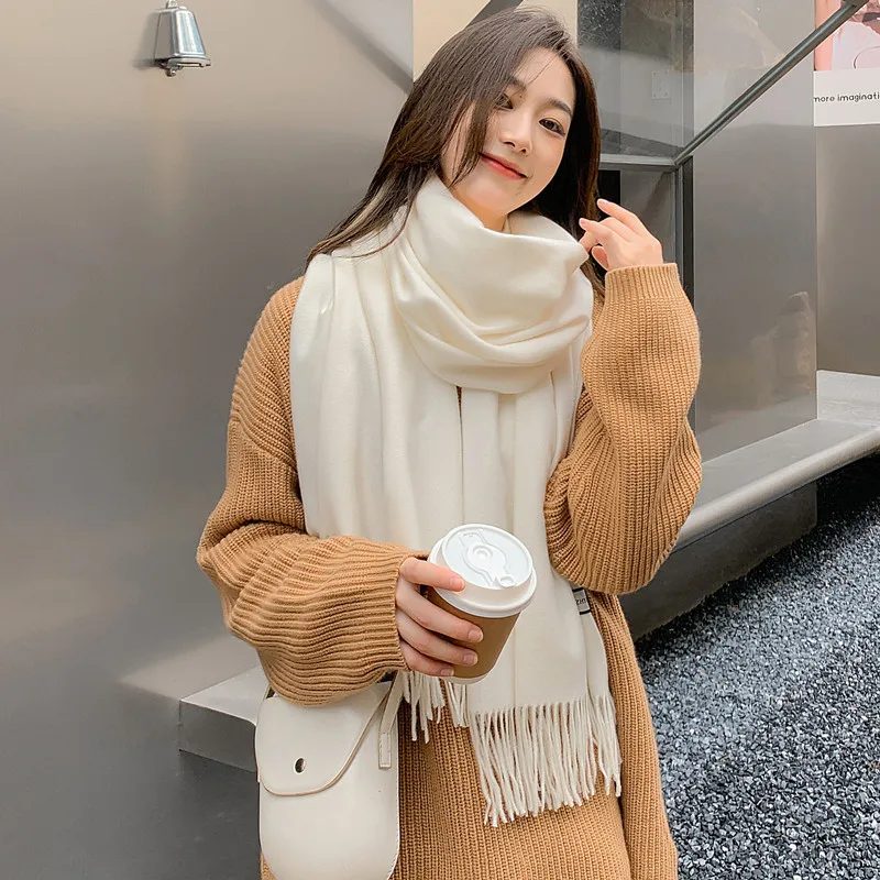 Cashmere scarf women's winter solid color 2023 new white shawl scarf autumn and winter men's imitation cashmere scarf
Cashmere scarf women's winter solid color 2023 new white shawl scarf autumn and winter men's imitation cashmere scarf