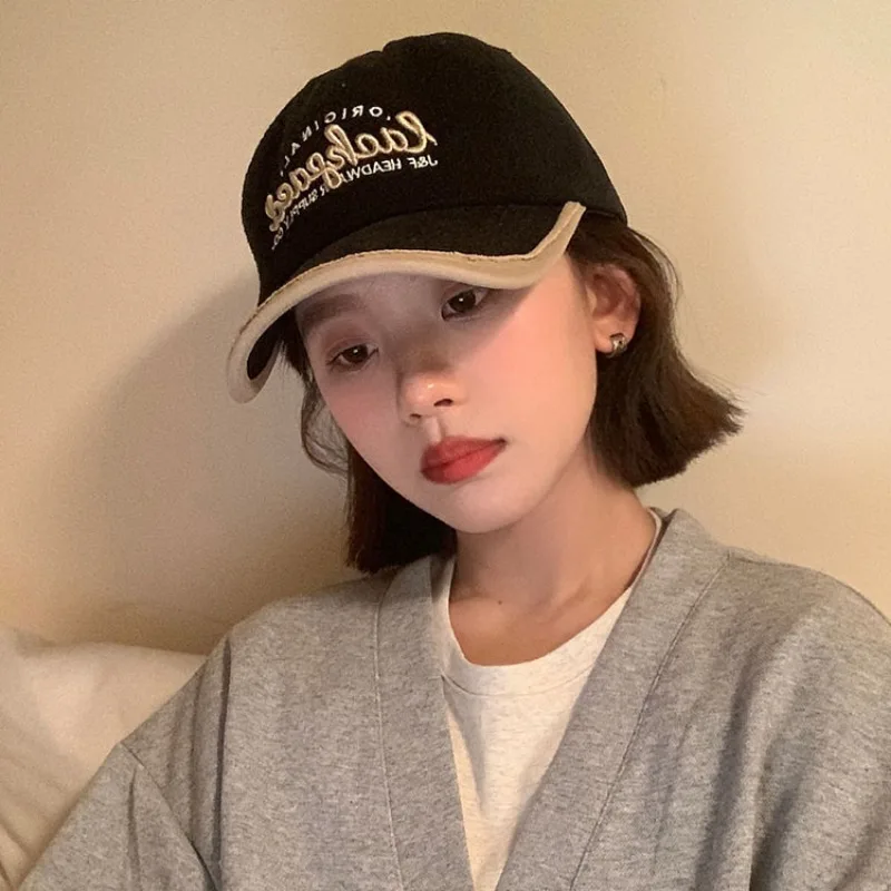 New Korean Color Matching Wide-brimmed Baseball Cap for Men and Women Casual Versatile Sunshade Adjustable Hip-hop Sports Hat
New Korean Color Matching Wide-brimmed Baseball Cap for Men and Women Casual Versatile Sunshade Adjustable Hip-hop Sports Hat
