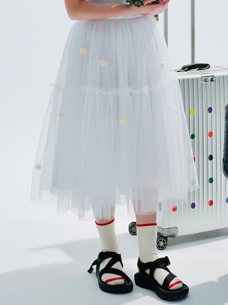 Imakokoni's original summer new design white three-dimensional polka dot mesh A-line elastic waist skirt spring 234043
Imakokoni's original summer new design white three-dimensional polka dot mesh A-line elastic waist skirt spring 234043