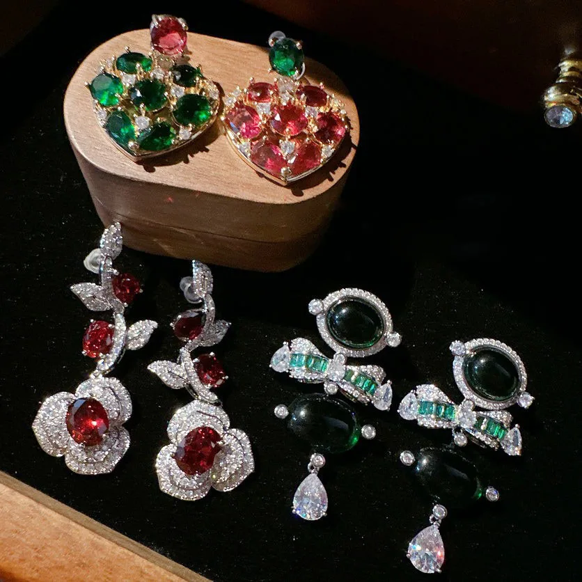 2023 Women Mojito Green Butterfly Water Drop Plated 18K Gold Camellia Zircon Earrings
2023 Women Mojito Green Butterfly Water Drop Plated 18K Gold Camellia Zircon Earrings