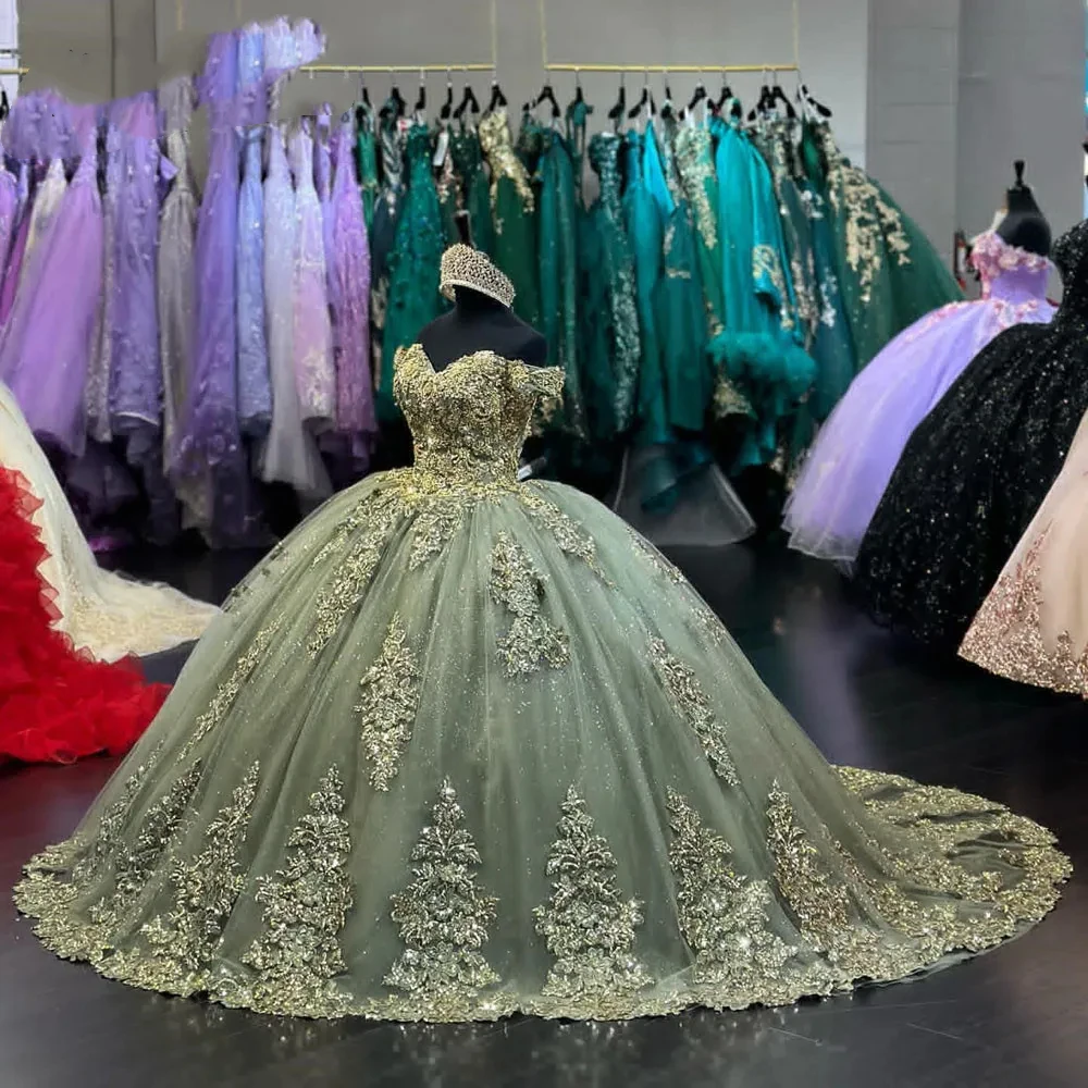 Роскошное зеленое платье для Quinceanera, официальное платье с отделкой бисером, Кружевная аппликация, милое платье 16, платье для выпускного вечера, дня рождения
Роскошное зеленое платье для Quinceanera, официальное платье с отделкой бисером, Кружевная аппликация, милое платье 16, платье для выпускного вечера, дня рождения