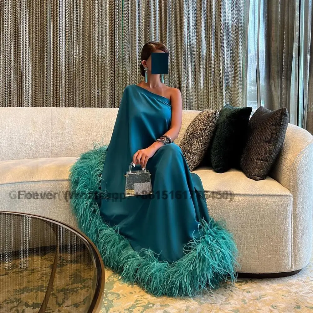 

Dubai Green Feathers Satin Evening Dresses One Shoulder Pleat Ruched Saudi Arabic Women Formal Party Prom Gowns