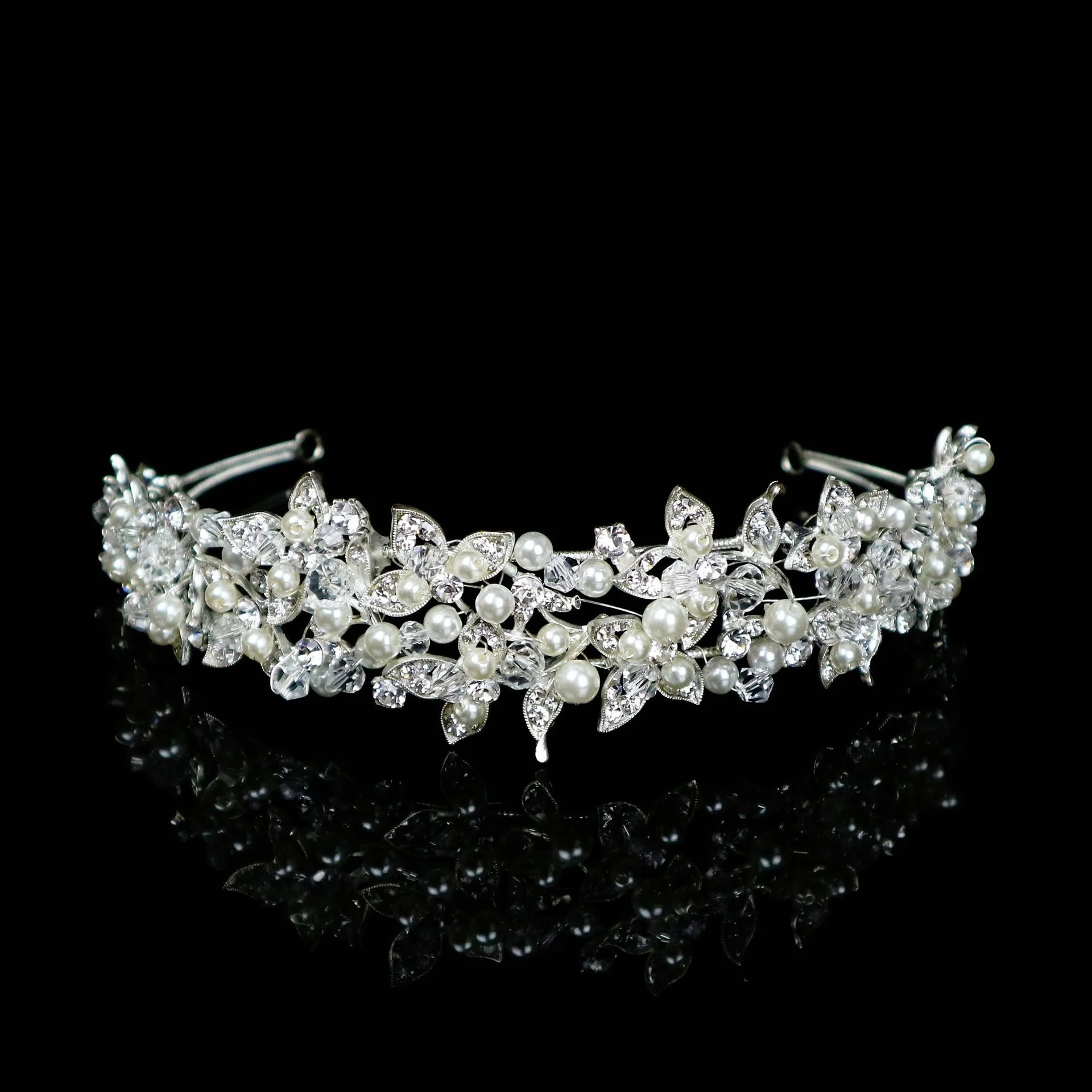 Korean Style Sweet and Fresh Girls' Hair Accessories Golden and Silver Bride Hair Band
Korean Style Sweet and Fresh Girls' Hair Accessories Golden and Silver Bride Hair Band