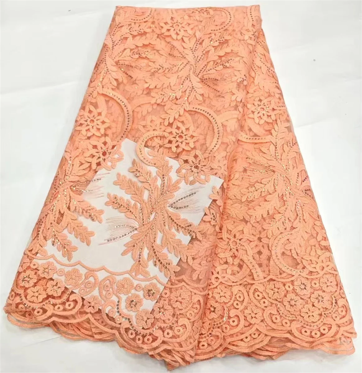 French Sequined Mesh Lace Fabric 2024 High Quality African Nigerian Net Tulle Lace Fabric for Women Wedding Party Dresses
French Sequined Mesh Lace Fabric 2024 High Quality African Nigerian Net Tulle Lace Fabric for Women Wedding Party Dresses