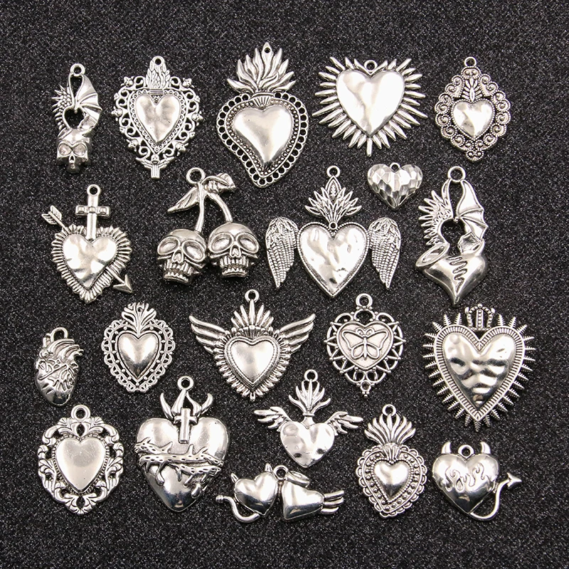 

6PCS 22 Styles Mixed Alloy Antique Hollow Heart Skull Love Wing Charms For Jewelry Making DIY Handmade Animal Halloween Pendant