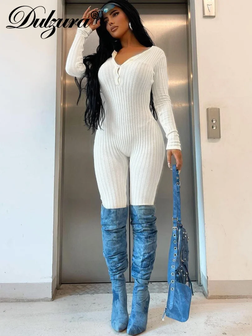 Dulzura Autumn Sexy Y2K Clothes Long Sleeve O-Neck Bodycon Skinny Button Jumpsuit For Women Club Sporty Streetwear Romper Outfit
Dulzura Autumn Sexy Y2K Clothes Long Sleeve O-Neck Bodycon Skinny Button Jumpsuit For Women Club Sporty Streetwear Romper Outfit